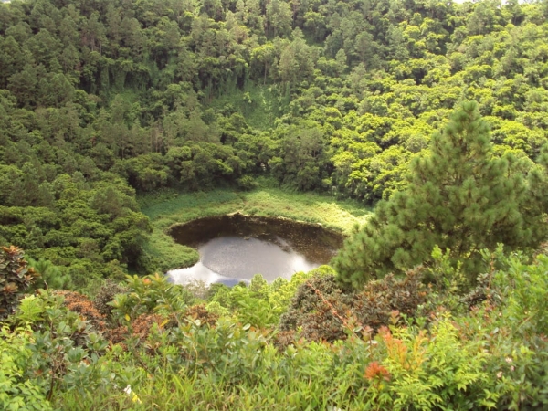  кратер спящего вулкана Тру-о-Серф