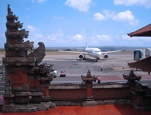 Бали, Аэропорт