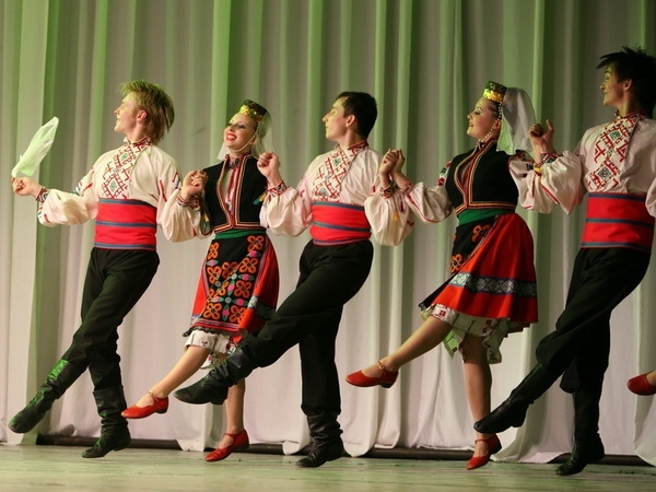 молдавские народные танцы