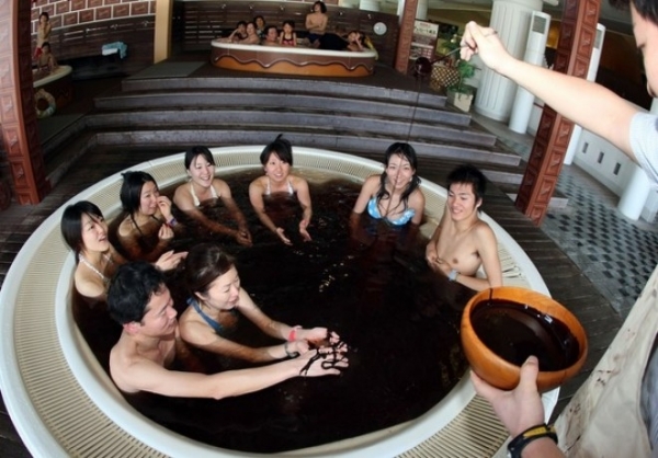 Шоколадные ванны в Японии